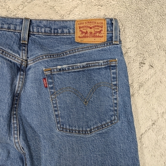 Levi's Jeans Women's 31 Blue 501 Original Fit High Rise Straight Leg Button Fly - Picture 10 of 10